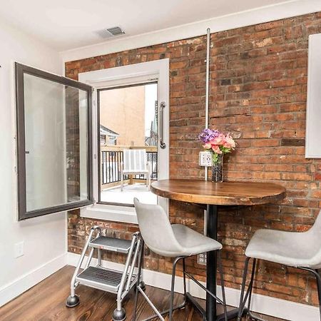 Apartament Luxury Design Focused, Detroit Themed Apt Near Downtown In The Art District Zewnętrze zdjęcie